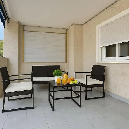 Cozy Flat With Wifi And Pool 5 Min To