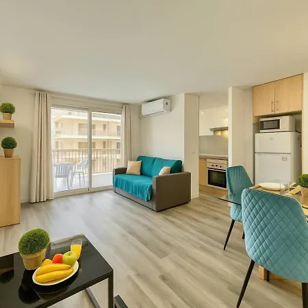 Cozy Flat With Wifi And Pool 5 Min To Apartment